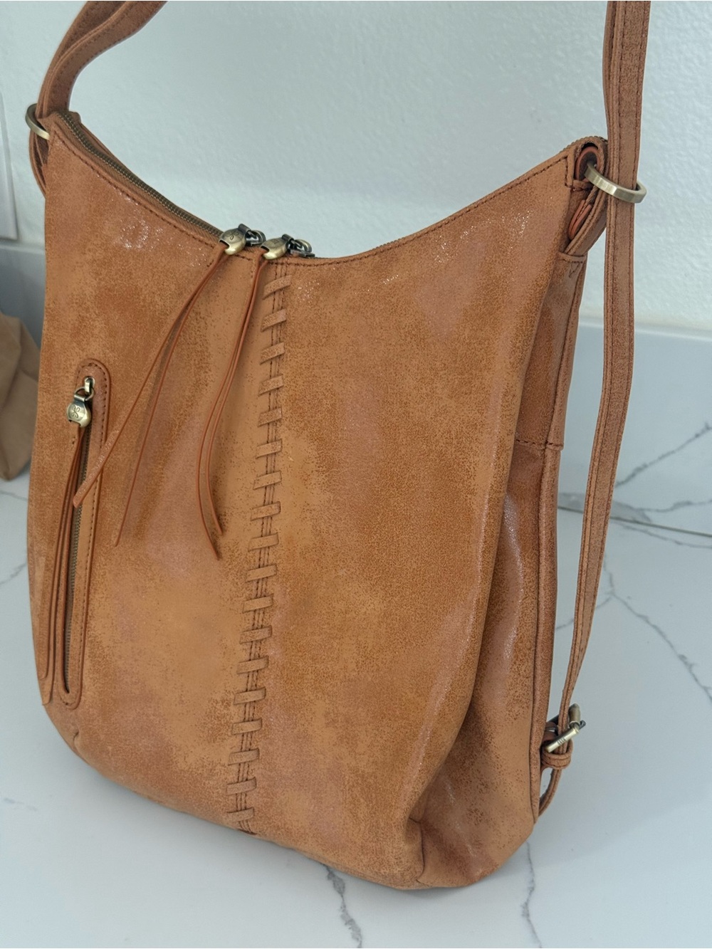 HOBO Merrin Convertible Backpack Whiskey Leather Whipstitch with shimmer - Picture 5 of 16
